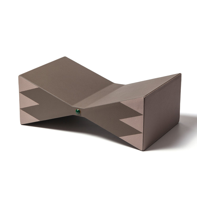 Le Cirque Papillon Bookstand - DW