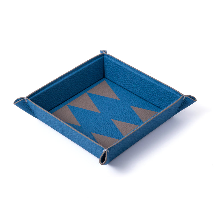 Vide poche trays meant to lighten up your load, and give you joy wherever you choose to place them. 100% Leather
