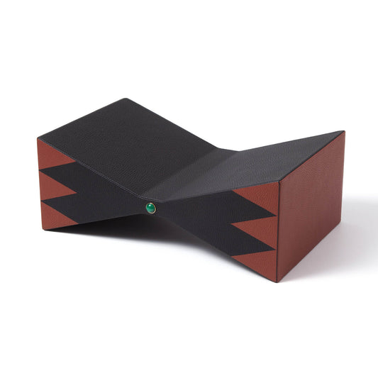 "Le Cirque" Papillon Bookstand