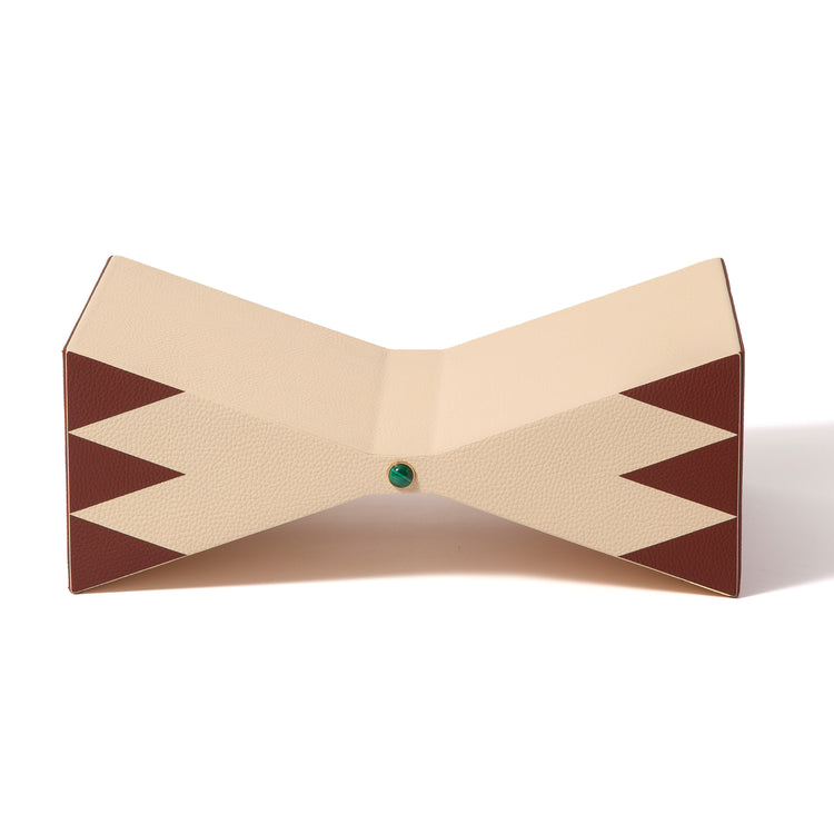 Le Cirque Papillon Bookstand