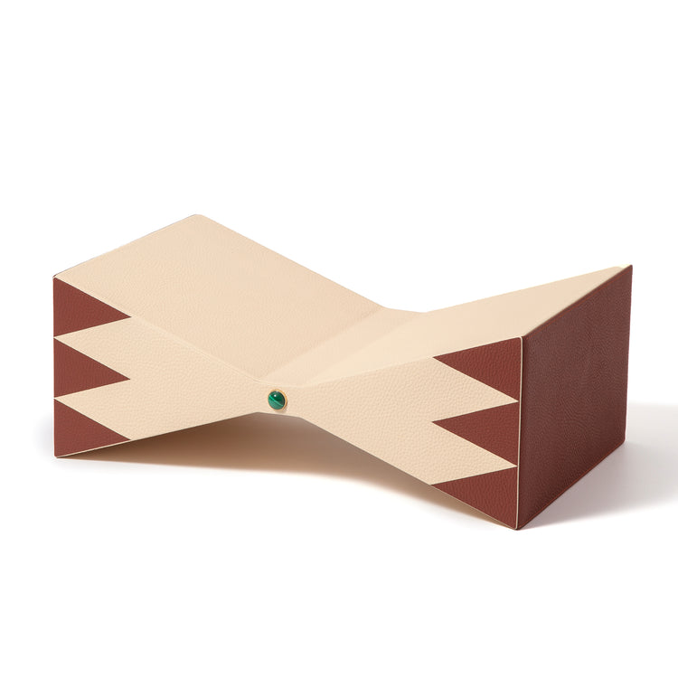 Le Cirque Papillon Bookstand