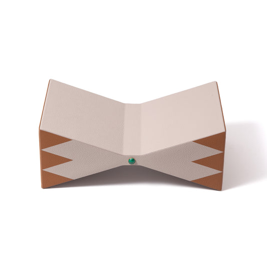 Le Cirque Papillon Bookstand