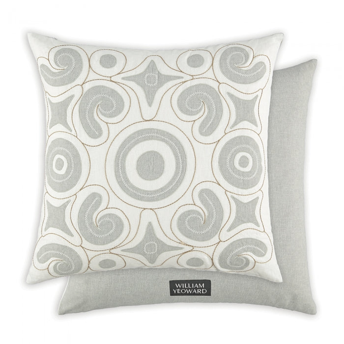 MANAMI CLOUD CUSHION (White&Taupe) William Yeoward