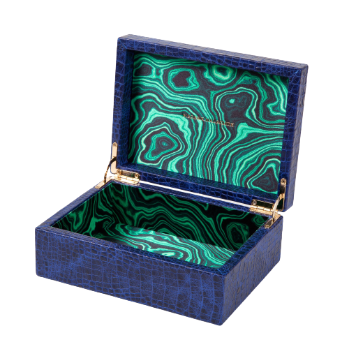 A box to keep all your treasures.   Lined with our signature malachite fabric, add color and style to your library with our must-have boxes.  100% Leather